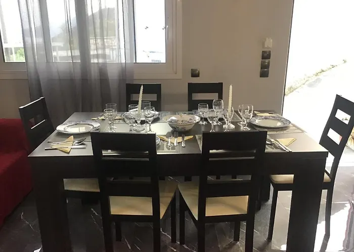 Zois' House Casa de Férias Sívros