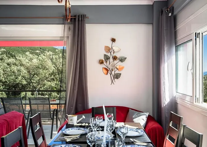 Zois' House Casa de Férias Sívros